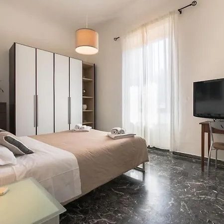 アパート Timo's House Vicino San Frediano フィレンツェ