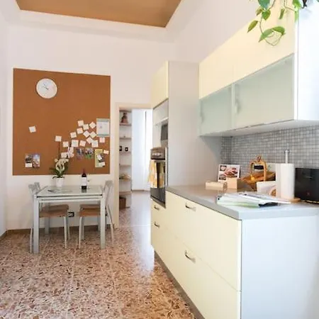 Timo's House Vicino San Frediano アパート
